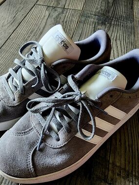 adidas Gray Suede Sneakers with White Stripes and Laces